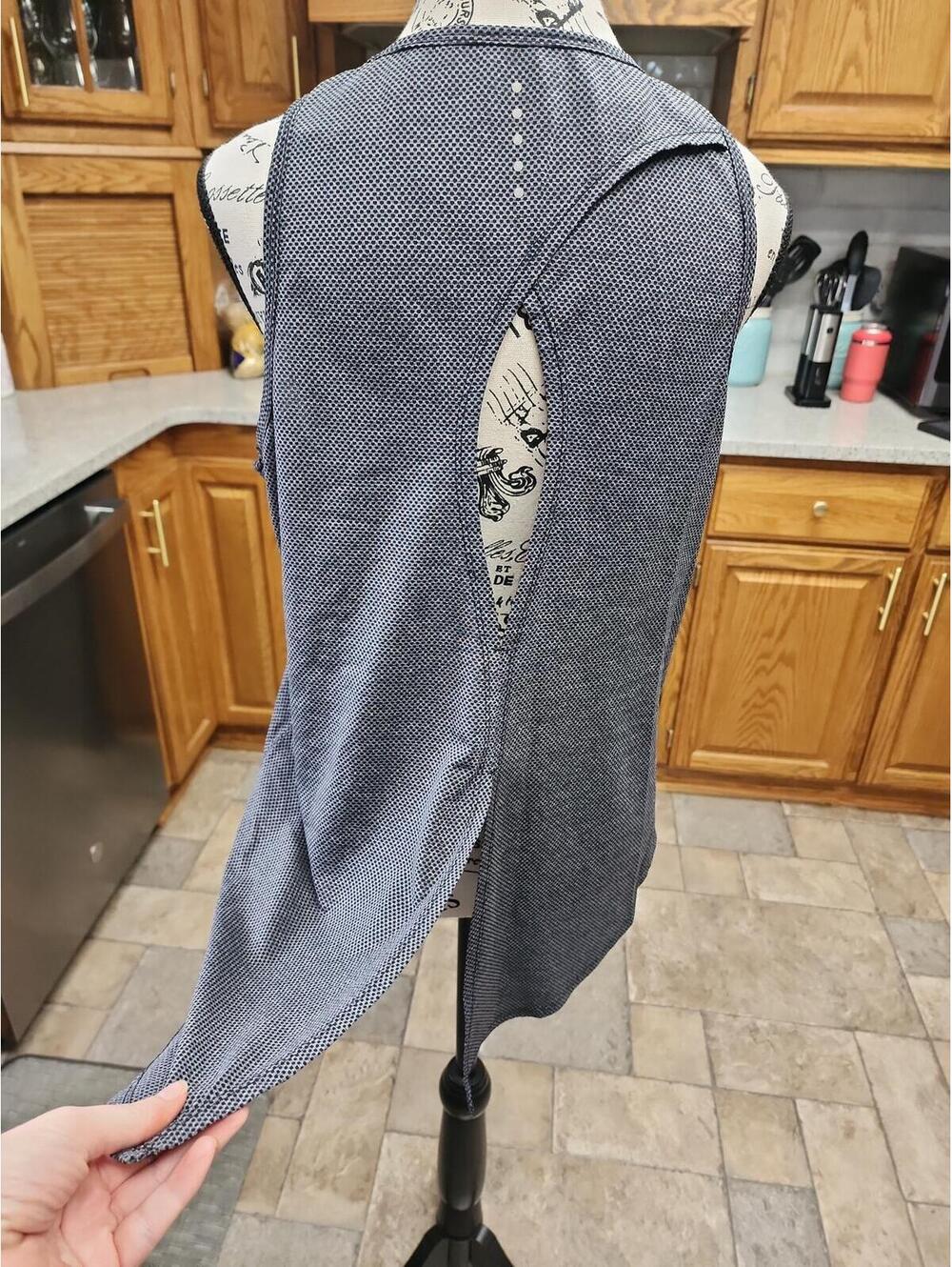 Tank top - Picture 4 of 8